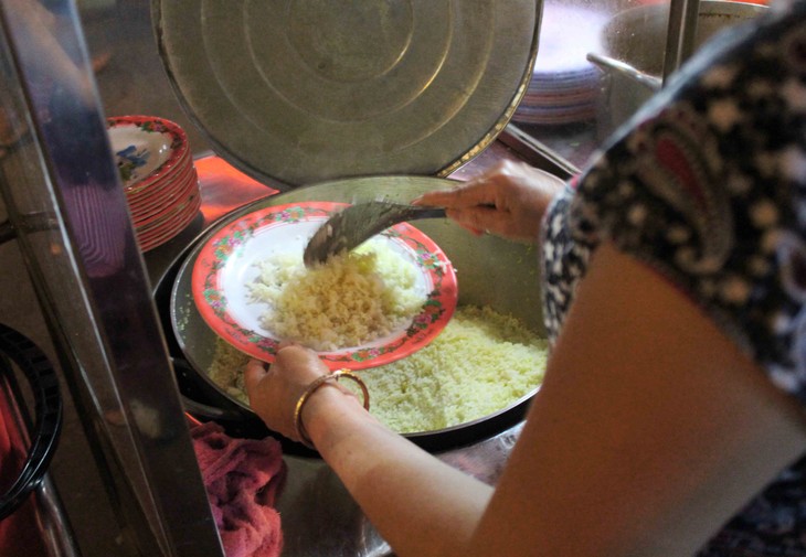 Le riz au poulet de Hoi An : A ne rater sous aucun prétexte !    - ảnh 3